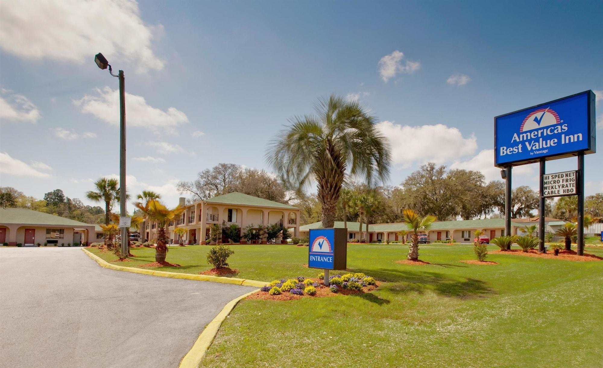 Americas Best Value Inn-Savannah Bagian luar foto