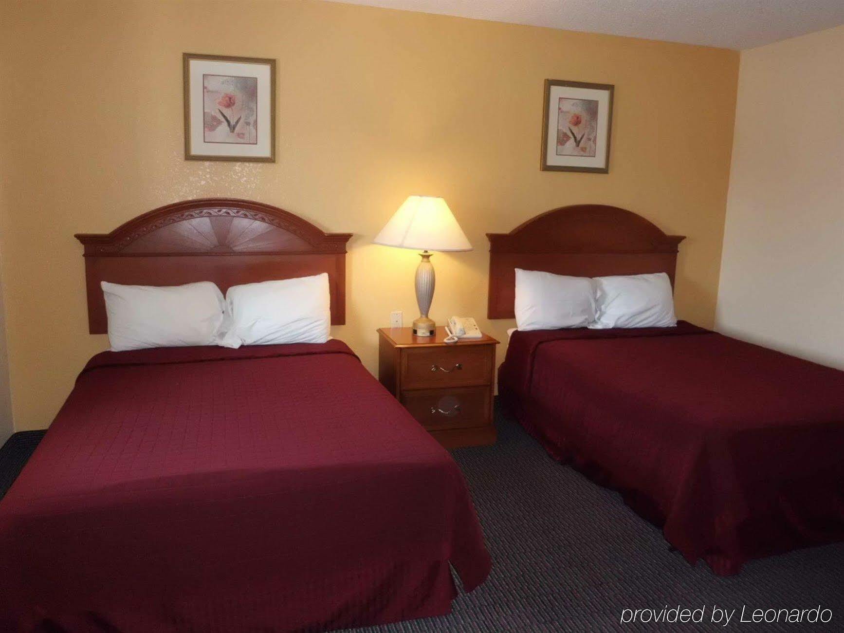 Americas Best Value Inn-Savannah Bagian luar foto